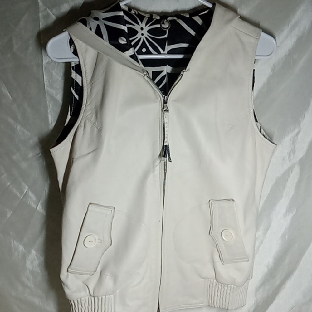 One girl who leather hooded vest women's small